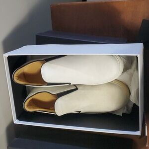 Sz 11 nib $450 Mr.Hare loaners